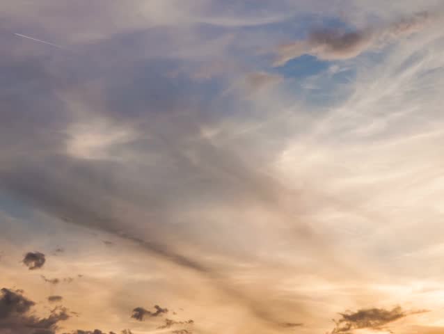 Day to night holy grail timelapse of clouds at dusk. 