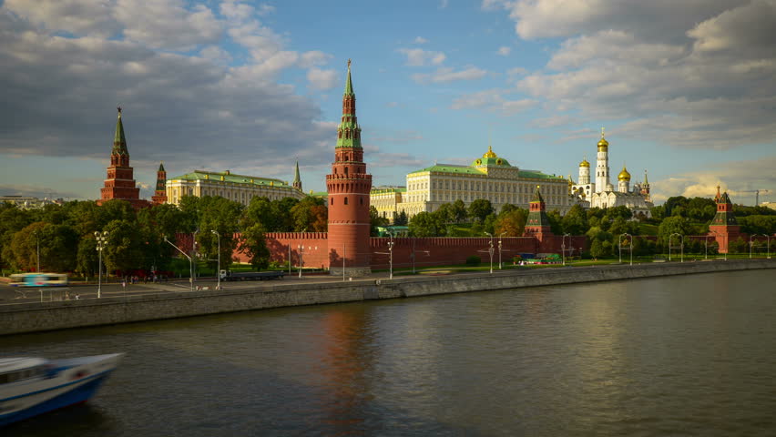 Ships on the Moscow River near the Moscow Kremlin. Time lapse.