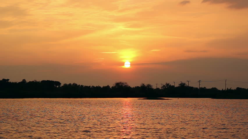 Sunset over the lake 