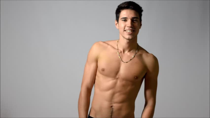Fotos de hombres sin camisa: cuerpos que nos gustaría tener (o poseer)