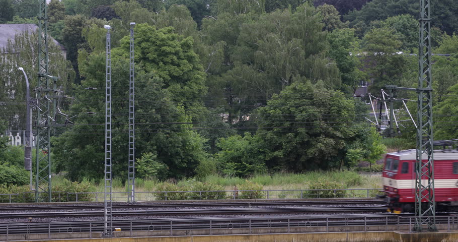 4k ultra hd video of a train 4k ultra hd video of a train