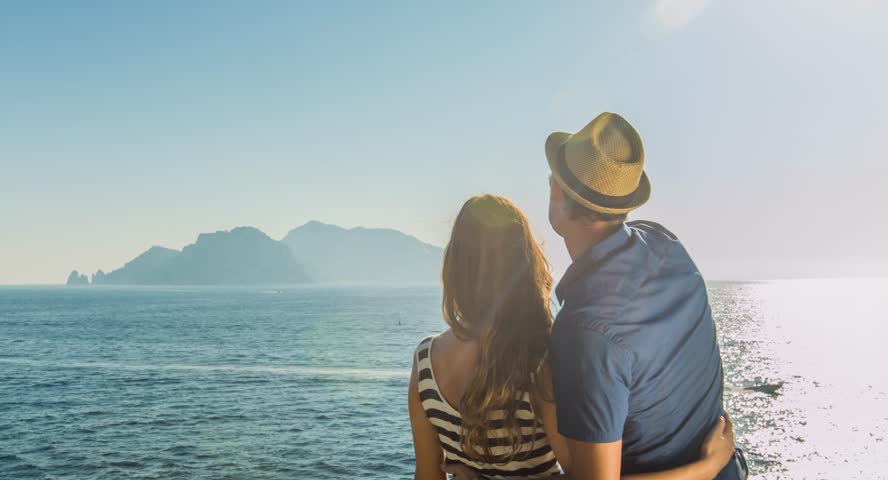 Beautiful Young Romantic Couple On Vacation Hugging Cissing Beach Island View Holiday Romance Love Kiss Sunshine Flare Summer Beauty Freedom Uhd 4K