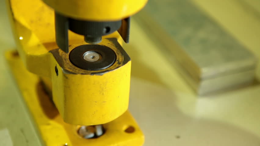 Hydraulic press closeup
