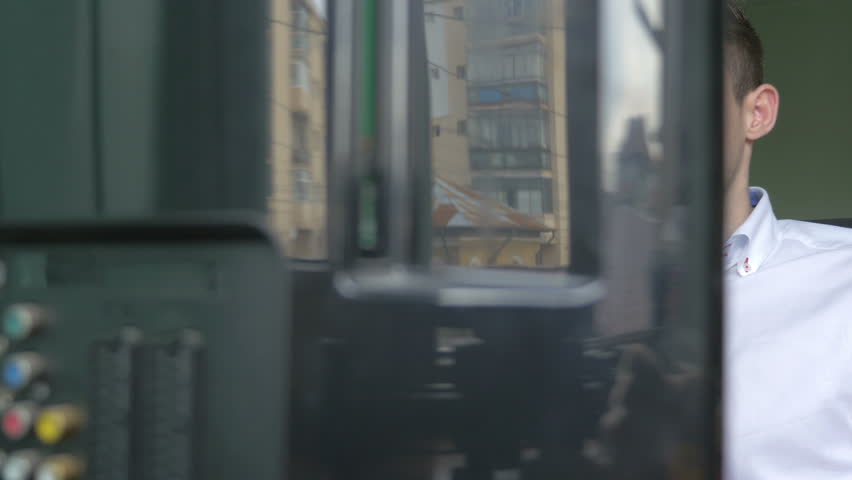 4k UHD - Teenager at his desk looking at his pc