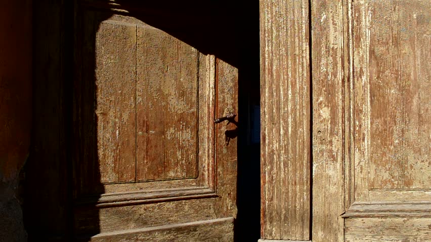 An Old Wooden Door is Arkivvideomateriale (100 % royaltyfritt) 8929027 | Shutterstock