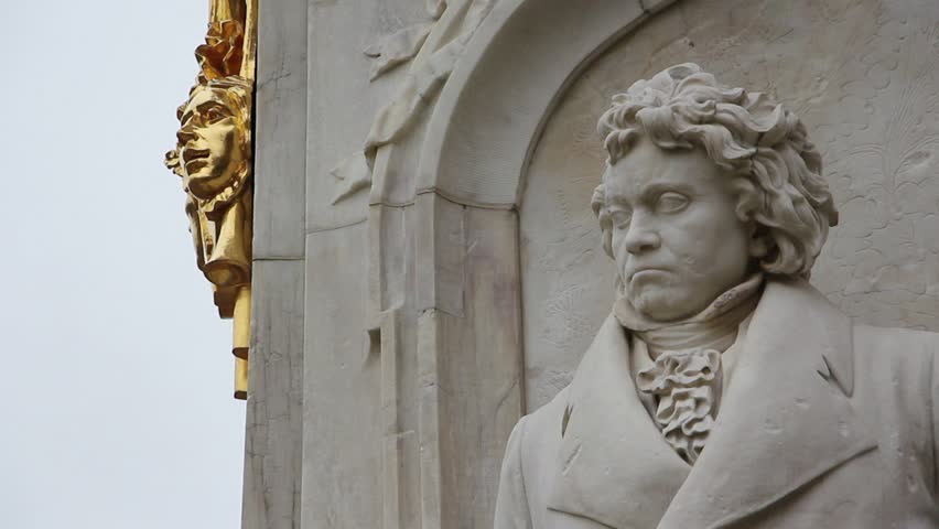 Handheld shot of Beethoven statue