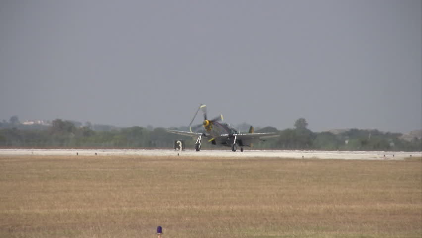 Video of an old WW II P51 Mustang  Randolph AFB Texas.  