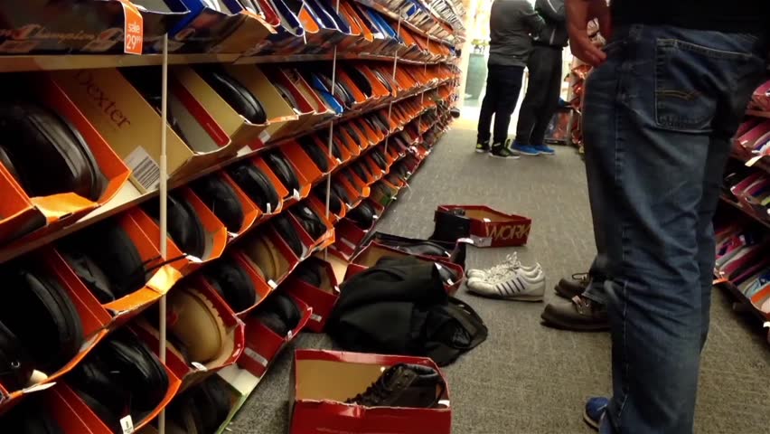 canadian shoes stores