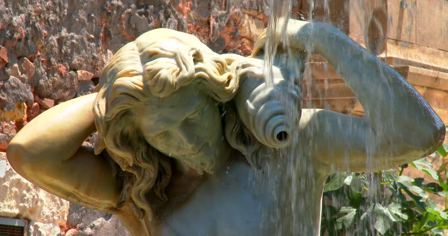 The fountain of Amenano in Catania, August 2014