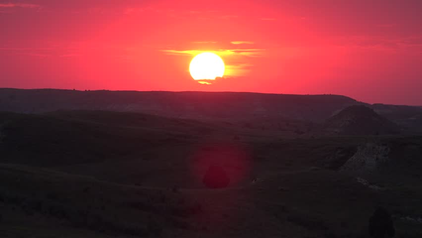 Little Missouri National Grasslands Summer Sunset Sun Orange Sky Twilight Setting