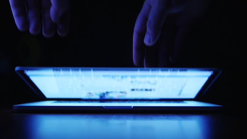 laptop shuts down when closed laptop shuts down when closed