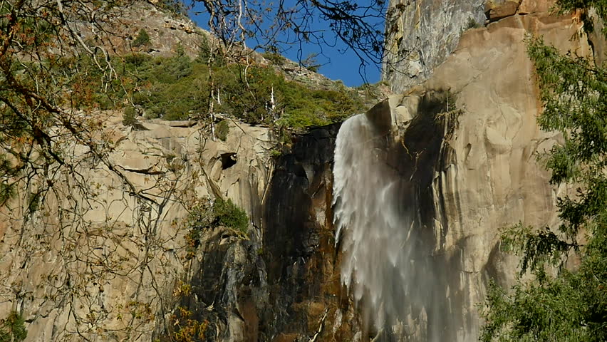 Yosemite Bridalveil Fall 96fps 01 Slow Motion Waterfalls
