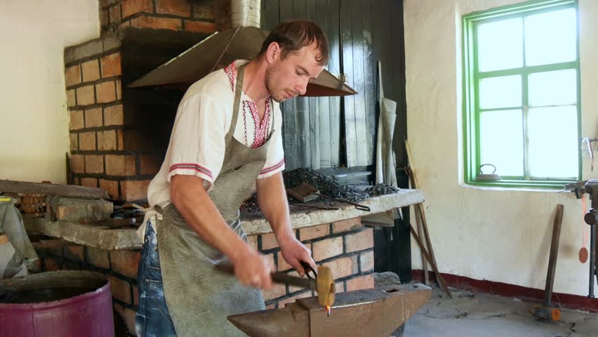 4k, blacksmith forges a horseshoe 5